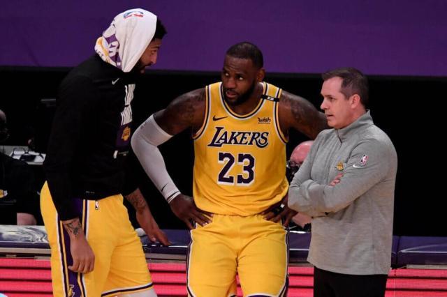 1630727230197019935.jpg Lakers-210604-scaled-e1622802878519-1024x682.jpg